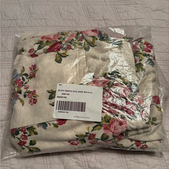 NWT Anthropologie Daily Practice Zola Jogger Printed Edition: Neutral Floral, XL - Picture 4 of 13